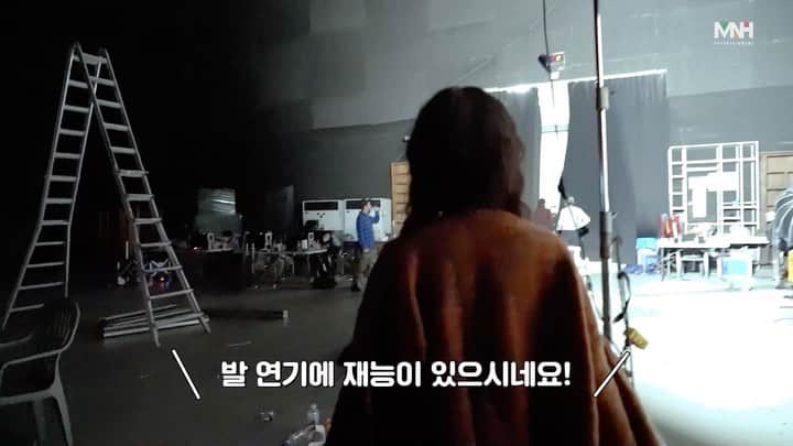 のインスタグラム：「[📹] #C_HAind 청하의 체험 뮤비 현장  ▶ youtu.be/J6zyBguRo8o  #청하 #CHUNGHA  #KillingMe #킬링미  #청하의_체험_뮤비_현장」
