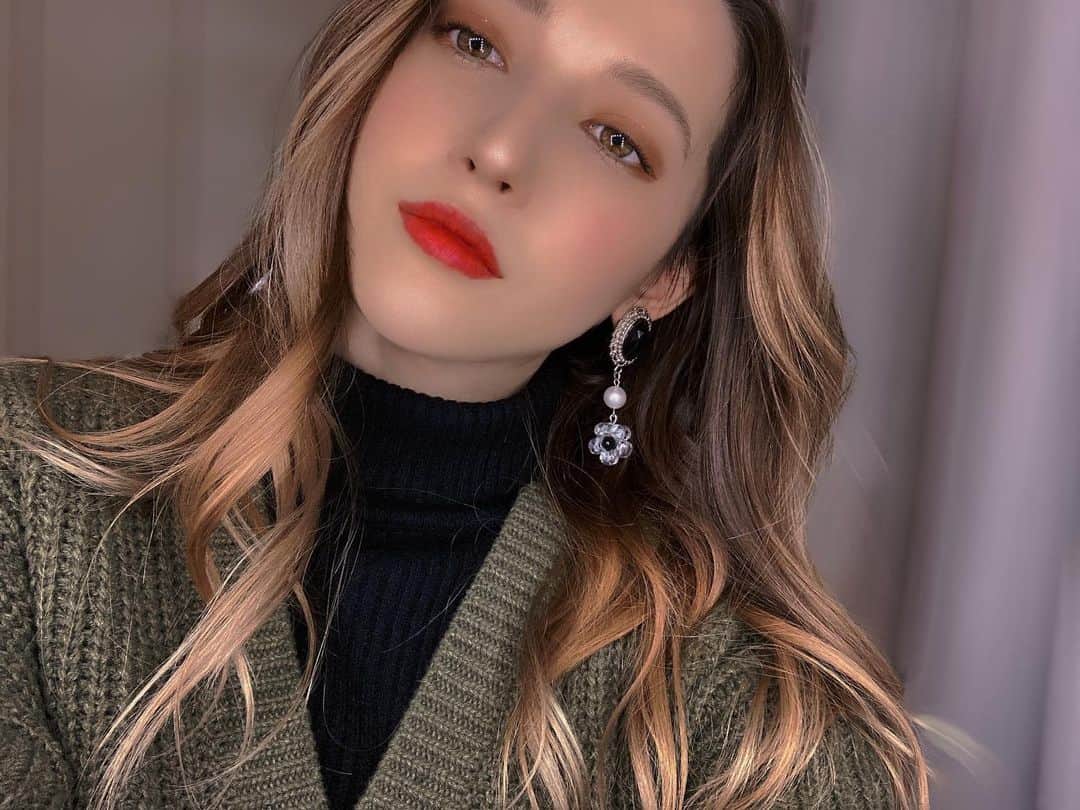 ジャスミンゆまのインスタグラム：「♡♡♡ · · · ピアスハンドメイド❀」