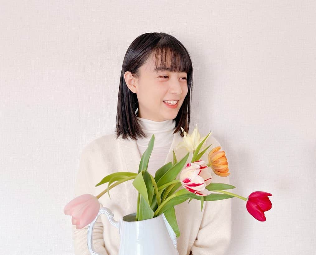山本美月さんのインスタグラム写真 - (山本美月Instagram)「今年初のチューリップ記念 に撮りました‪⸜( •⌄• )⸝‬  チューリップ大好き」1月25日 19時38分 - mizuki_yamamoto_official