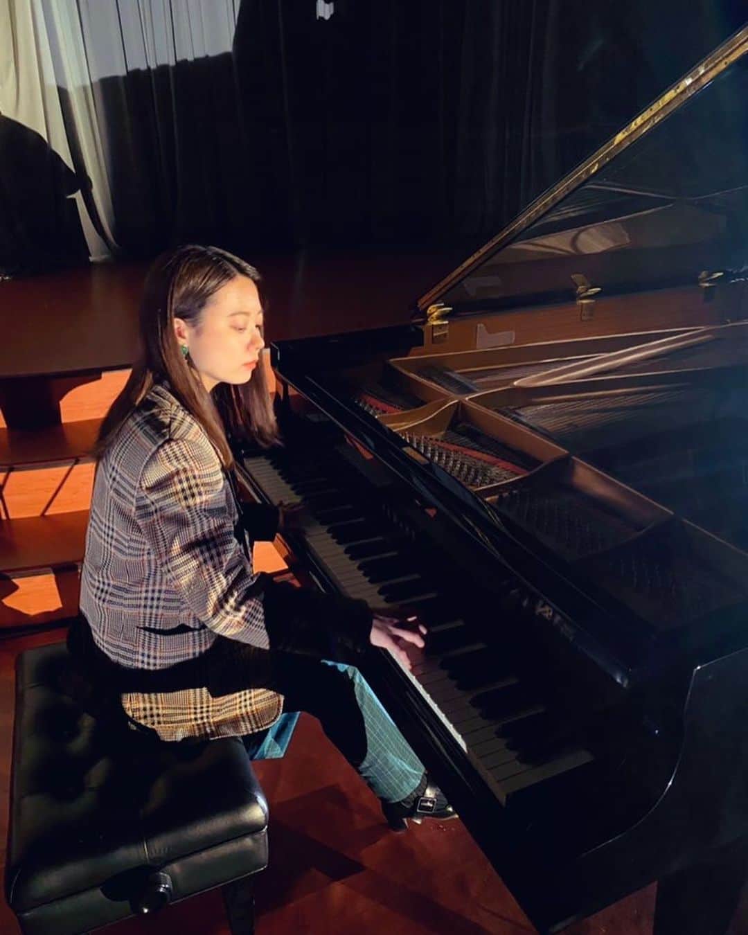 Peppe（緑黄色社会）のインスタグラム：「🎹❤️‍🔥  私は、私だけの役を全うするよ 君も、君だけの役を全うしてね  #キャラクター  #Actor フラゲ日！ゲット報告嬉しすぎますねー🥺」