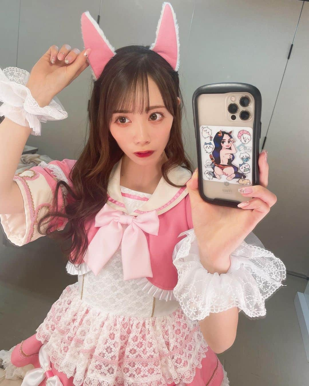 宇佐美幸乃のインスタグラム：「きゅるん🐰💓 新衣装ですよっ  #ファ美肉おじさん　今夜放送！  #anime #アニメ　#idol #アイドル　#fff #followme #instagood #instlike #pink #ふりふり　#衣装　#cosplaygirl #cosplay #rabbit #うさぎ」