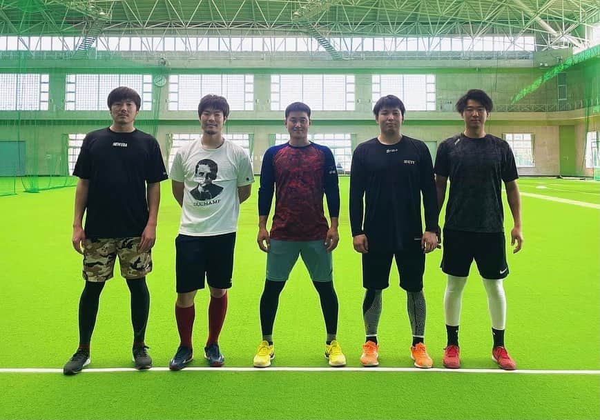 馬場皐輔のインスタグラム：「先日2週間強の久米島での自主トレーニングが終了しました！ 今年も頑張ります！ #楽天イーグルス #銀次さん#島内さん#塩見さん #マーキ」