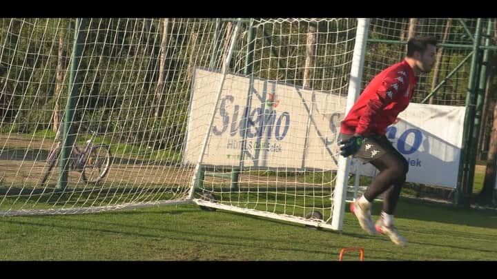 ズラタン・アロメロヴィッチのインスタグラム：「🔥🔥🔥#goalkeeper #work #hard #preseason #poland #ekstraklasa #ready @jagielloniabialystok 🎥 @grzegorz_trykozko」