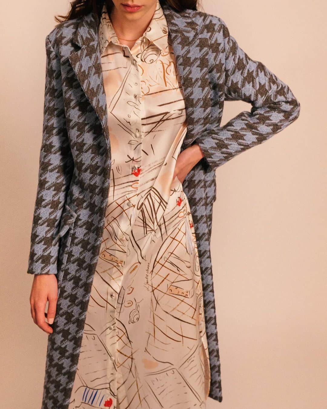 ロートルショーズのインスタグラム：「Be inspired to step up your casual dress code. #LautreChose #FW21」