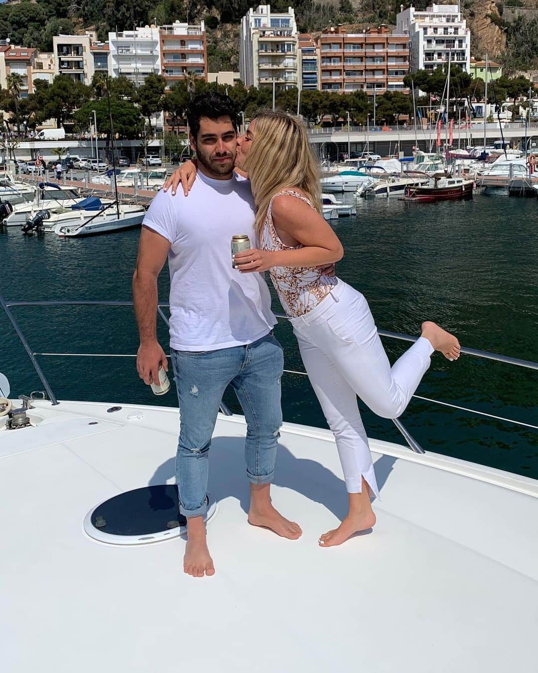 Animalのインスタグラム：「Con pocas personas se consigue tener una conexión así de especial ♥️」