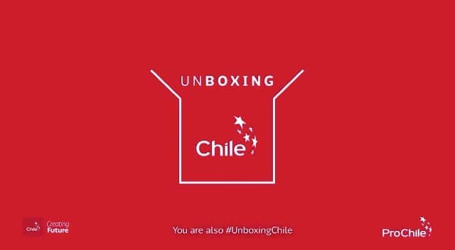 アレクシス・サンチェスのインスタグラム：「¡Hola! Chile me vuelve a sorprender con la calidad e innovación de sus soluciones.   El talento de los profesionales chilenos, está aportando a un mundo más inteligente y sostenible.   Cada vez que usas un producto y recibes un servicio chileno, estás haciendo #UnboxingChile.   #UnboxingChile #Unboxing #ProChile #Chile」