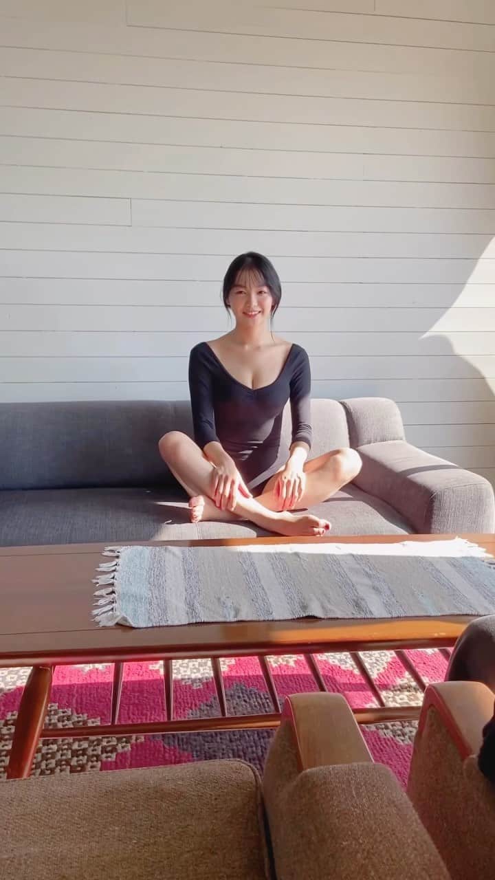 のインスタグラム：「STRiKE!✨初登場します🌷✨  20ページ提載して致いています! もうチェックして下さいましたか〜？☺︎ ・ ・ ・ マネージャーさん📷  #model #아이돌 #swimsuit #日本的 #泳衣 #asian #水着 #粉我 #ootd #swimwear」