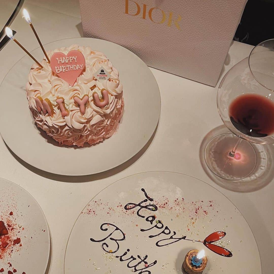 佐野友妃子のグルメインスタ