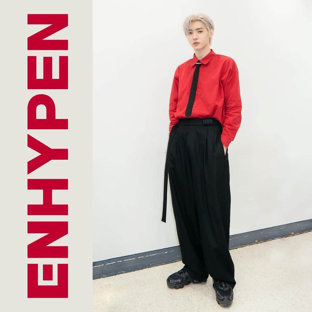 ENHYPENさんのインスタグラム写真 - (ENHYPENInstagram)「ENHY-FASHION #Blessed_Cursed @ [DIMENSION : ANSWER] Music Broadcasting 220113 ~ 220123 - M COUNTDOWN  - Music Bank  - Inkigayo - SHOW CHAMPION  #ENHYPEN #ENHY_FASHION #SUNGHOON」1月26日 18時01分 - enhypen