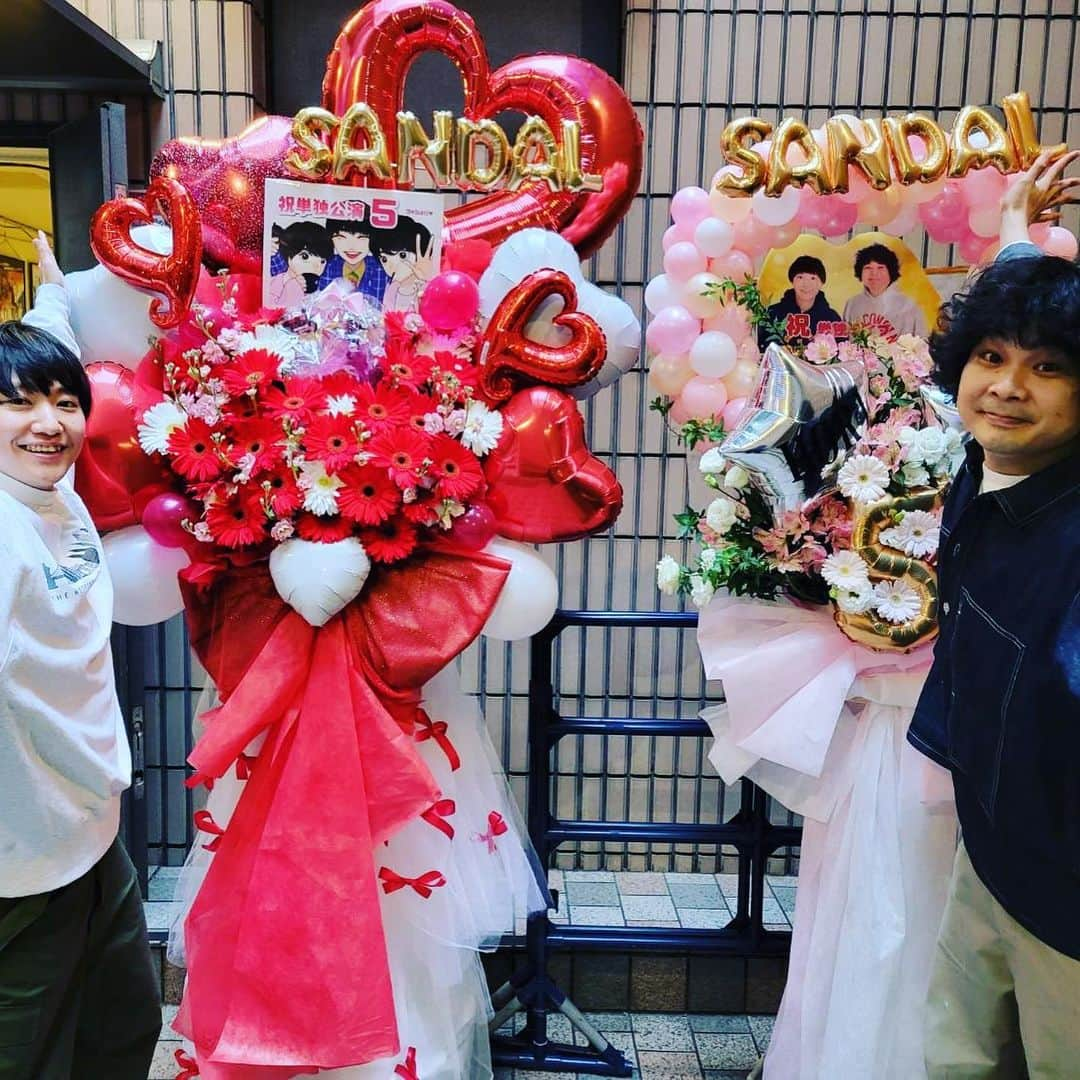 宗洸志さんのインスタグラム写真 - (宗洸志Instagram)「先日は単独ライブでした！配信があと5日くらいあります！ZAIKOというサイトから観れますので是非！ #さんだる#お笑い#単独ライブ#「5」 #こだわりの単独#コント」1月26日 20時01分 - sandalso