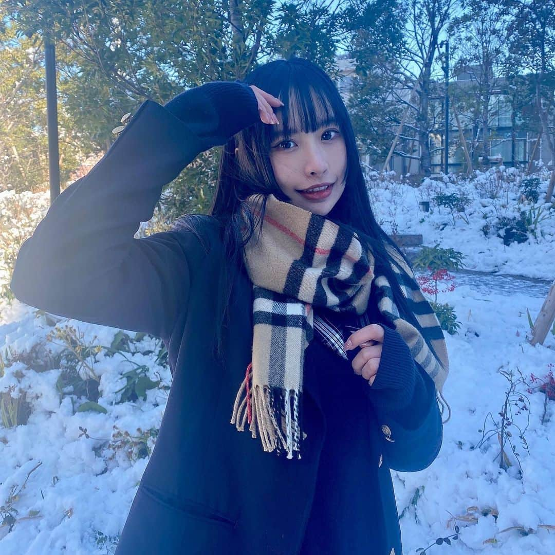 藤川らるむさんのインスタグラム写真 - (藤川らるむInstagram)「雪化粧 JK ❄️ ⁡ ⁡ ⁡ ⁡ ⁡ ⁡ ⁡ #여자 #followｍe #follower #女孩 #섹시한 #fashion #ınstagood #photooftheday #art #cute #style #me #패션스타그램 #セルフィー #igersjp #selfie #팔로우환영 #란제리 #속옷 #น่ารักจัง #ใสใส #สาวออฟฟิต#ถกและดีมือนจริง #สาวออฟฟิศ #姫カット #雪景色 #雪化粧 #制服 #jk #jkブランド」1月26日 20時33分 - ralumu_00