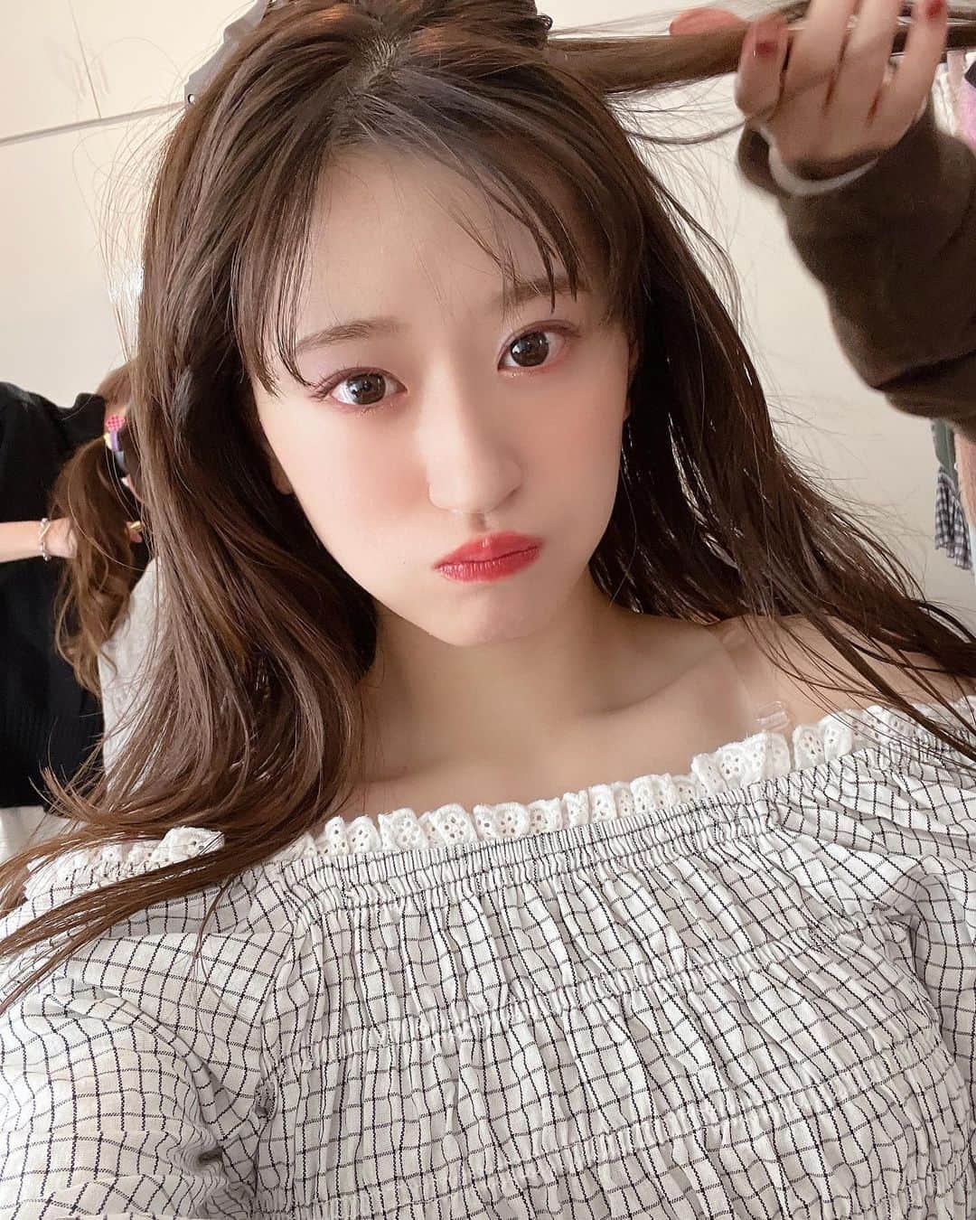 上西怜さんのインスタグラム写真 - (上西怜Instagram)「⠀ #Ray3月号 さん 発売中です🍭🧸 ⠀ 　 ⠀ ⠀ ⠀ #おんなのこ #グラビア #Ray  #NMB48 #上西怜 #れーちゃん ⠀」1月26日 20時40分 - jonishi_rei