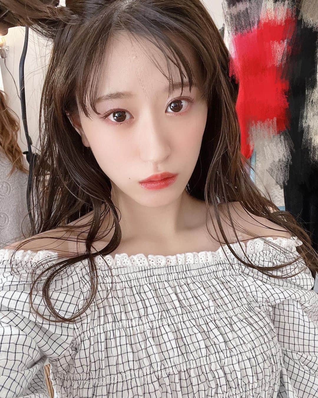 上西怜さんのインスタグラム写真 - (上西怜Instagram)「⠀ #Ray3月号 さん 発売中です🍭🧸 ⠀ 　 ⠀ ⠀ ⠀ #おんなのこ #グラビア #Ray  #NMB48 #上西怜 #れーちゃん ⠀」1月26日 20時40分 - jonishi_rei