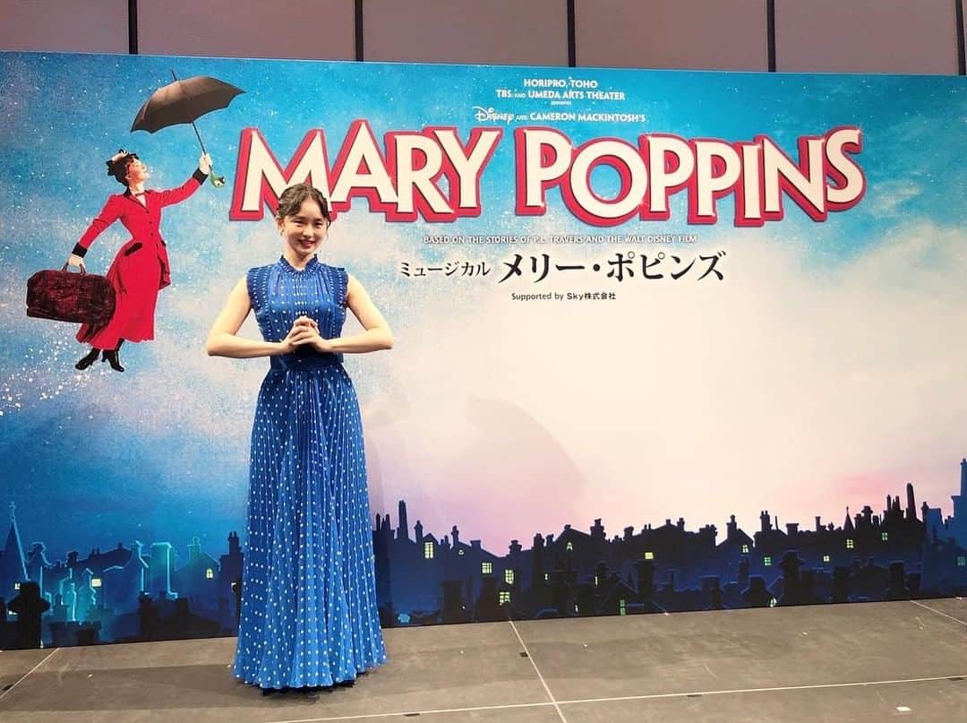 笹本玲奈のインスタグラム：「メリー・ポピンズ 歌唱披露イベントでした！  からの、今日も振り付け稽古💃  ドレス　@mrselfportrait」