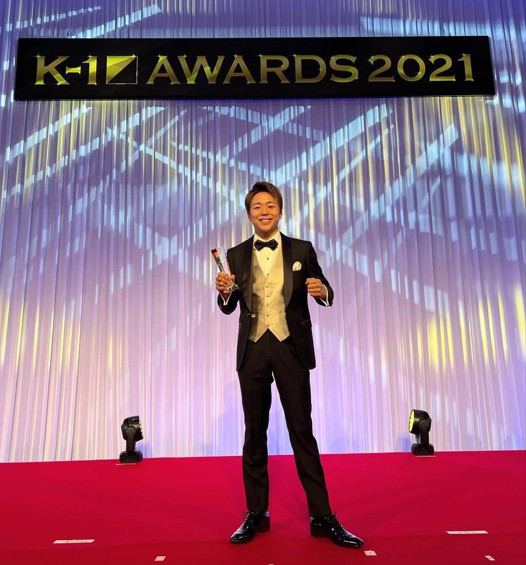 武尊さんのインスタグラム写真 - (武尊Instagram)「K-1 AWARDS 2021で 年間最高試合賞頂きました！ ６月の試合も最高の試合して必ず勝つ。 #k1AWARDS2021 #年間ベストバウト」1月27日 0時01分 - k1takeru
