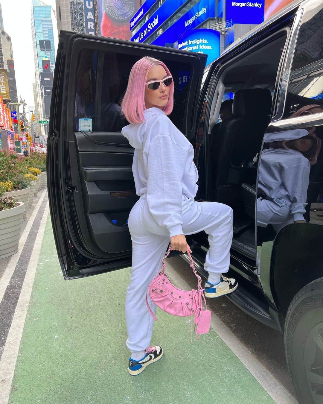 サラ・スナイダーのインスタグラム：「@alo #alopartner」