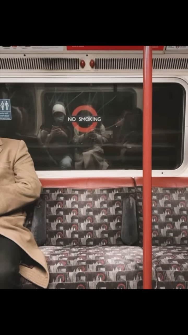 アン・ユジンのインスタグラム：「This is London in 15 sec✨😍」