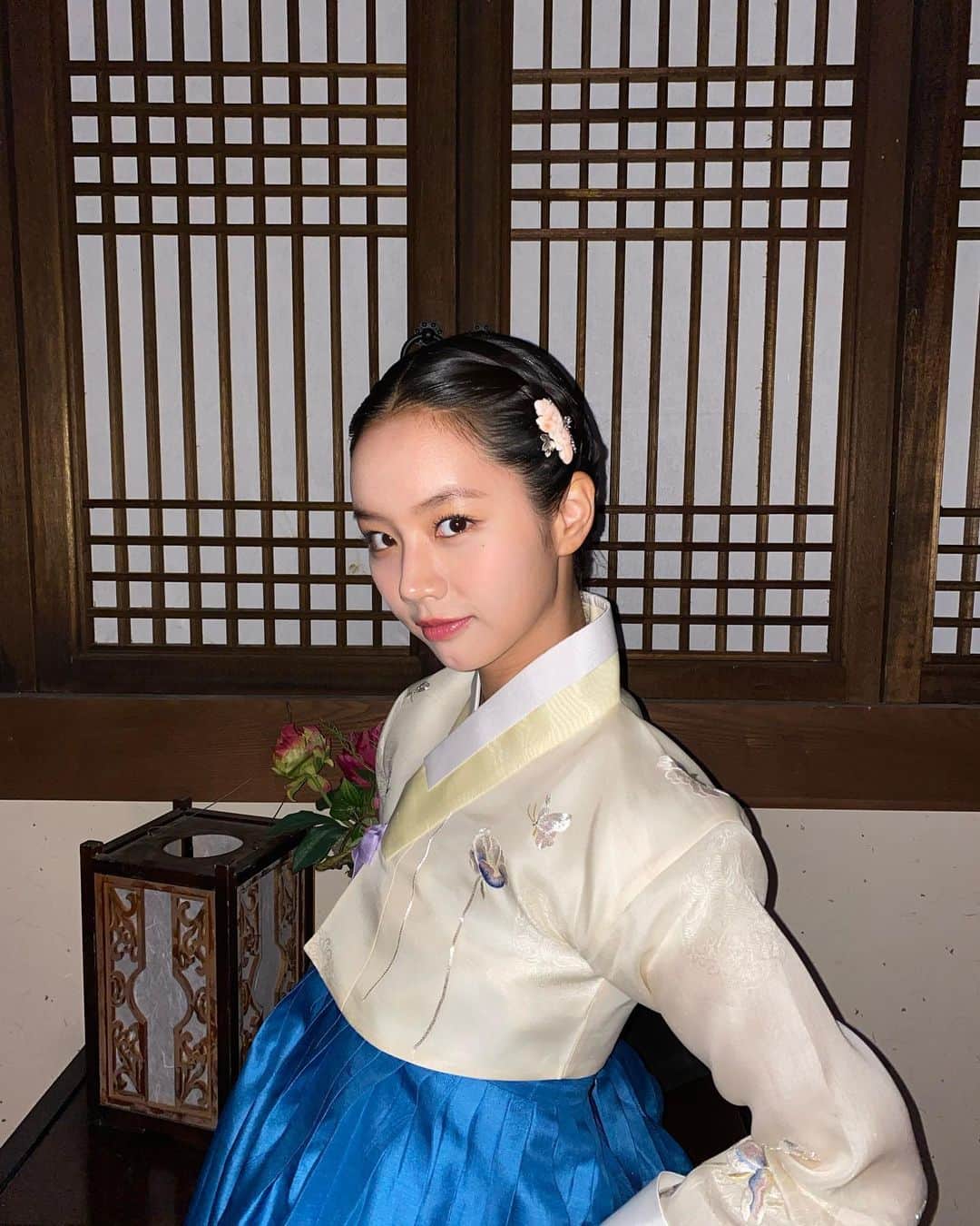 ヘリ のインスタグラム：「예쁜건 많이 2」