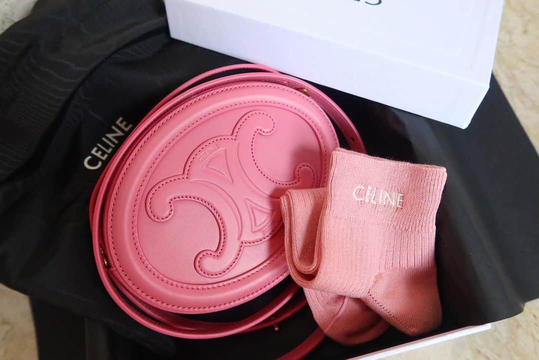 Mai Wakimizuのインスタグラム：「久しぶりにお買い物♡pinkちゃん♡ #wakkinstyle#celine」