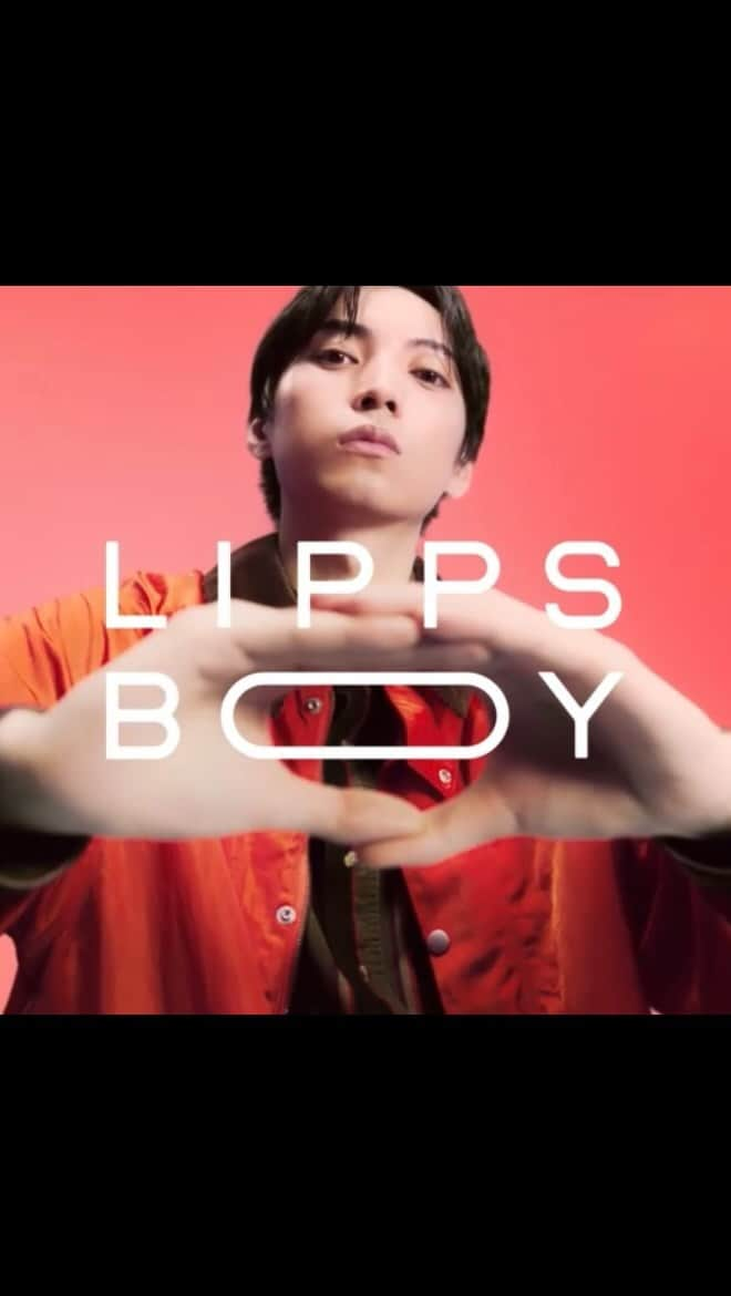 岸本ルークのインスタグラム：「・ 【LIPPS BOY 新ブランドムービー】 出演させてもらいました。 踊ってるので是非ご覧下さい  @lippsboy   生まれ持った肌や 顔のパーツを整える。 目も、眉毛も、案外いいじゃん。 髪をセットするように。 服を着替えるように。 肌を、顔を、スタイリングしよう。  「カッコよくなる」は我慢しない。  フェイススタイリングツール LIPPS BOY ・ ・ ・ #lippsboy  #カッコよくなるは我慢しない」