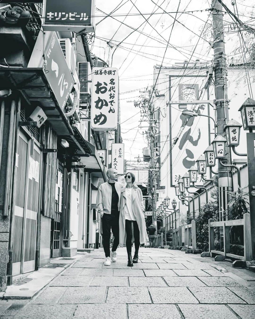 アンナ・オルティス（イニエスタの妻）のインスタグラム：「Japan memories 🖤🤍」