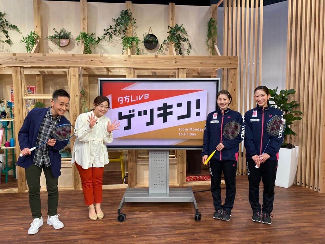 松山奈未のインスタグラム：「. . . 初めてのスタジオ、初めての生放送でとても緊張しましたが、本当にみなさんが温かくて終始楽しい現場でした🥰2人で頂き物のピンを付けて出演して、また1ついい思い出ができました🤍 観て頂いた方、ありがとうございました🙇🏻‍♀️」