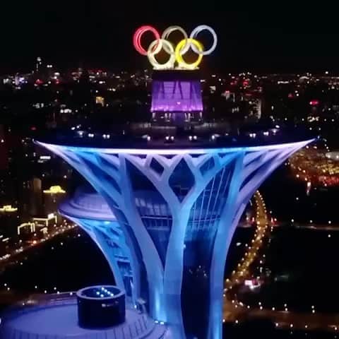 チャド・ルクロのインスタグラム：「1 week to go @omega @winter_olympic #winterolympics」