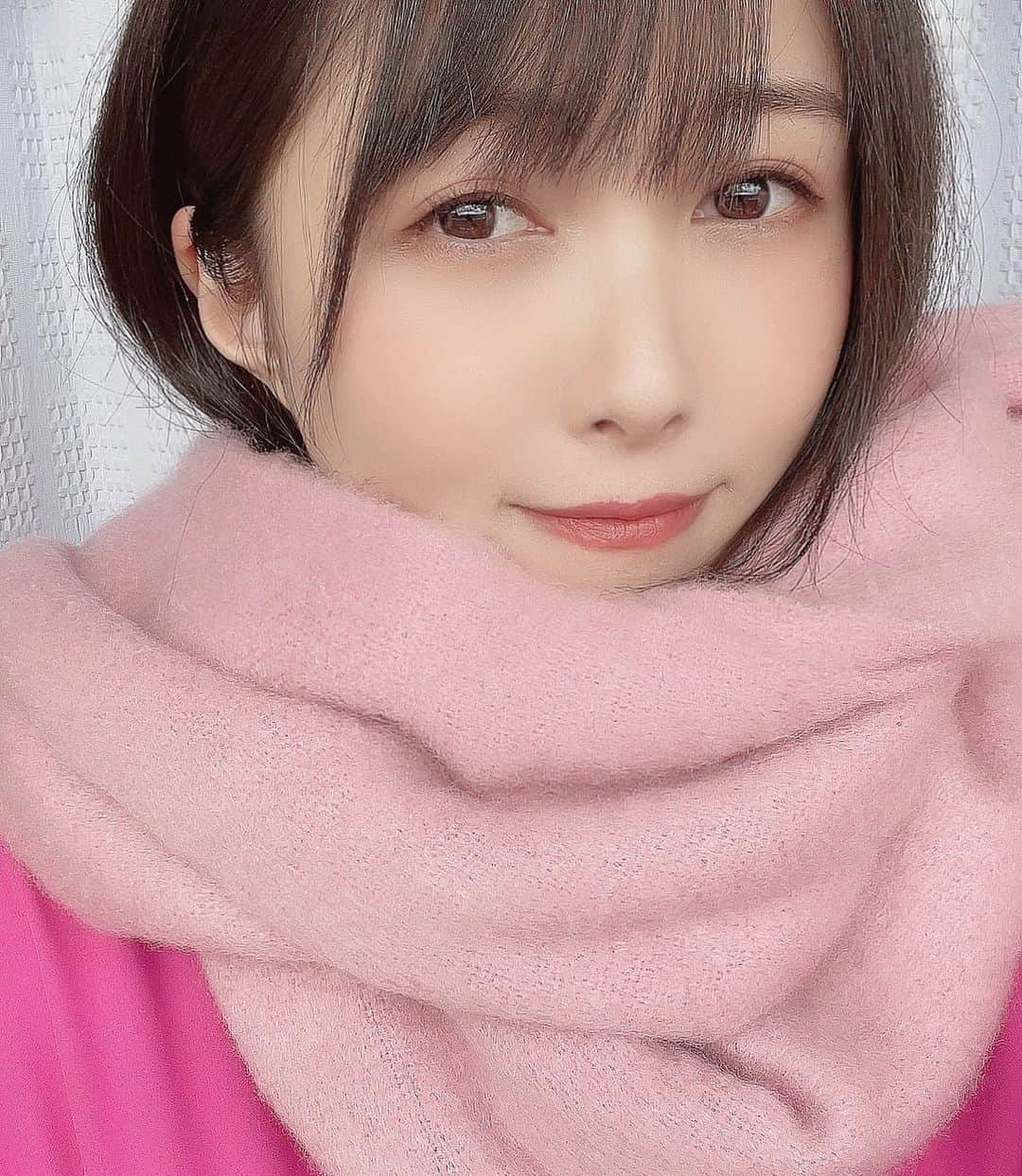 佐々木晴花さんのインスタグラム写真 - (佐々木晴花Instagram)「・ ・ ｢いつもいいね、コメントありがとうございます⸜🙌🏻⸝‍  素敵な週末を～٩(*´︶`*)۶💕｣  ・ ・ ・ 💎心変わりの相手は私にしてみない？💎 ・ ・ ・ #RIZINガール2020 #女優 #ダンス講師 #グラビア#グラドル  #写真好きな人と繋がりたい #カメラマンさんと繋がりたい #写真で伝えたい私の世界 #被写体になります#被写体モデル #被写体依頼受付中#ポートレートモデル #フィルムカメラに恋してる #マシュマロボディ#ムチムチボディ #セクシー #透明感女子#癒し系女子 #釣りガール #グルメ女子  #レトロコーデ#私服コーデ #ラウンドガール#RIZINガール #japanesegirl #instagood #ビジョ図鑑  #女子力 #女子力アップ #女子力向上委員会」1月29日 9時40分 - haru2n.run