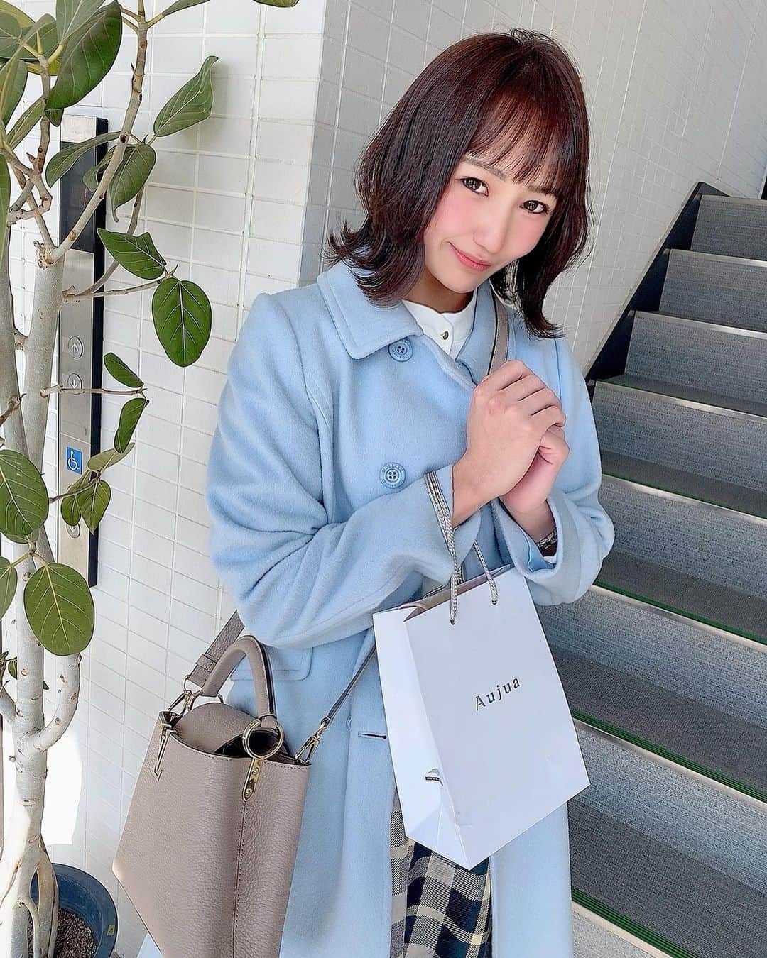 のインスタグラム：「たまには、ゴルフ姿じゃないものも載せてみる🥰🤭✨ やっぱり髪の毛は女の命🥺💕 @avance.chazu18 いつもありがとうございます😁❣️ イルミナカラーの最新色？！✨ 綺麗〜🥺💖 いっつも美容院ですごい爆睡かましてすみません🥺🥱💤🤣笑  #美容室 #美容院 #美容院行ってきた #外はねボブ #イルミナカラー #清楚系女子 #上品な女性 #上品な髪色 #ゴルフ女子 #ゴルフ女子と繋がりたい」