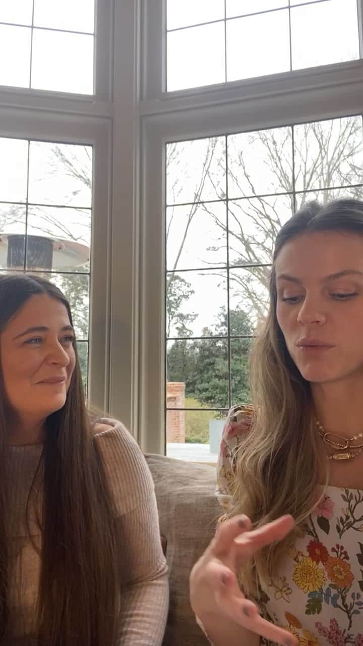 ブルックリン・デッカーのインスタグラム：「Discussing all things baby food, toxic metals, baby-led weaning, and saving parents TIME when it comes to feeding their little ones. I love this company and how they are trying to make the lives of folks easier, so much so that I gave them my money.  I love this co-founder ❤️🥦🥬」