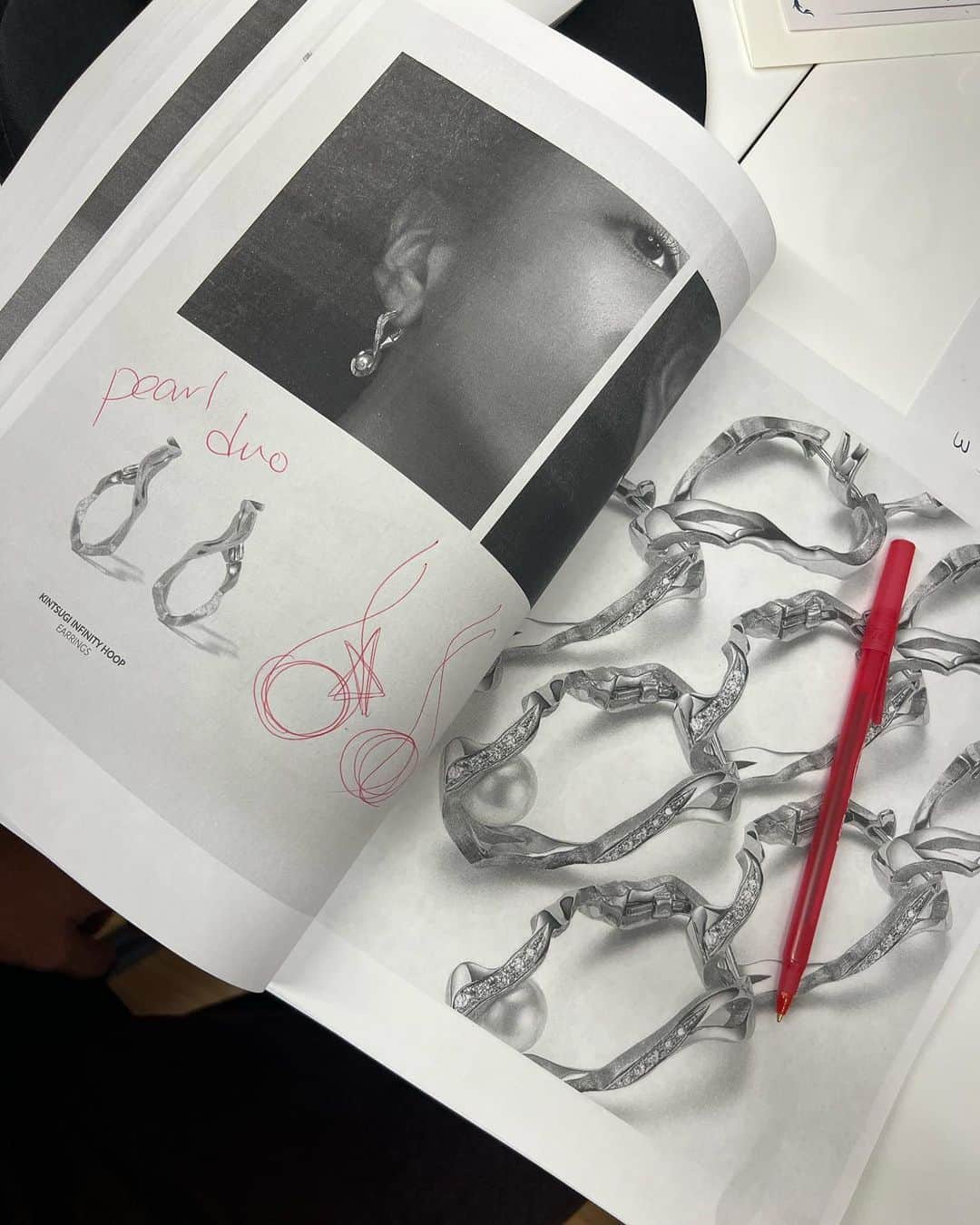 のインスタグラム：「SS 2022 @milamorejewelry 💎」