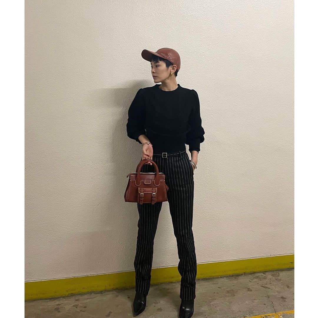 畠山千明のインスタグラム：「@chloe の絶妙なブラウンが大好き！ リバイバルして復刻した🤎EDITH🤎🧳」