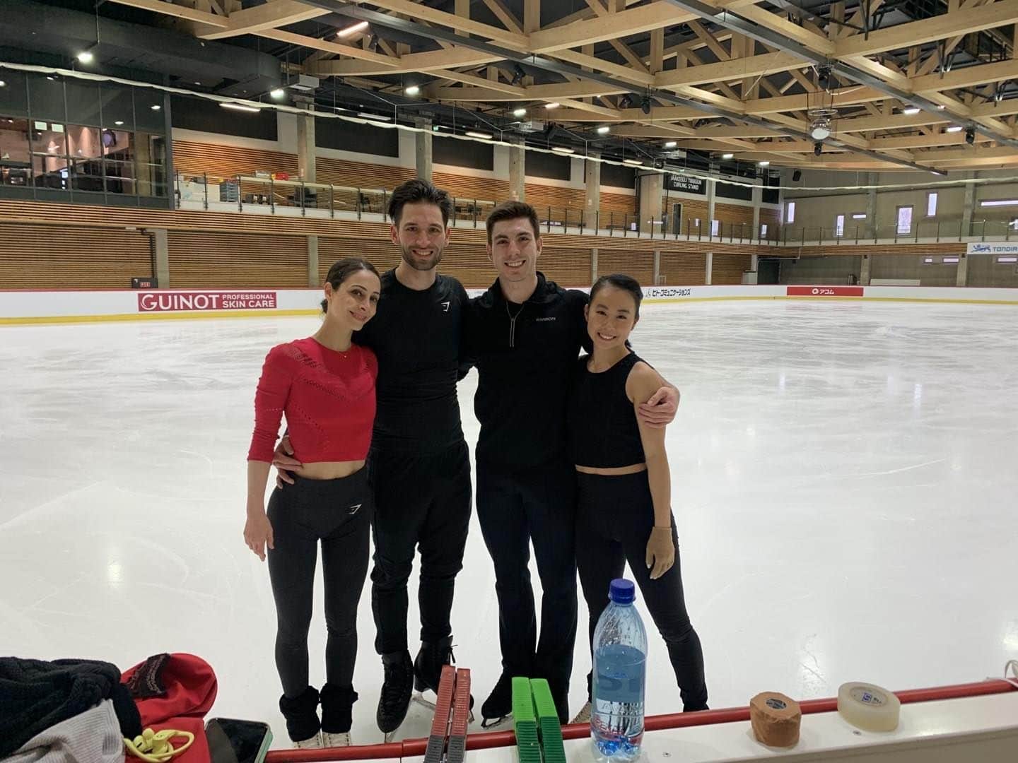 マキシム・デシャンのインスタグラム：「So much fun training with them. Tallinn was so fun with you. #tallinn #4contsfigure #trainingfriends #practice」