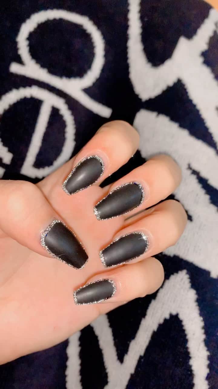 のインスタグラム：「Flash Nail」