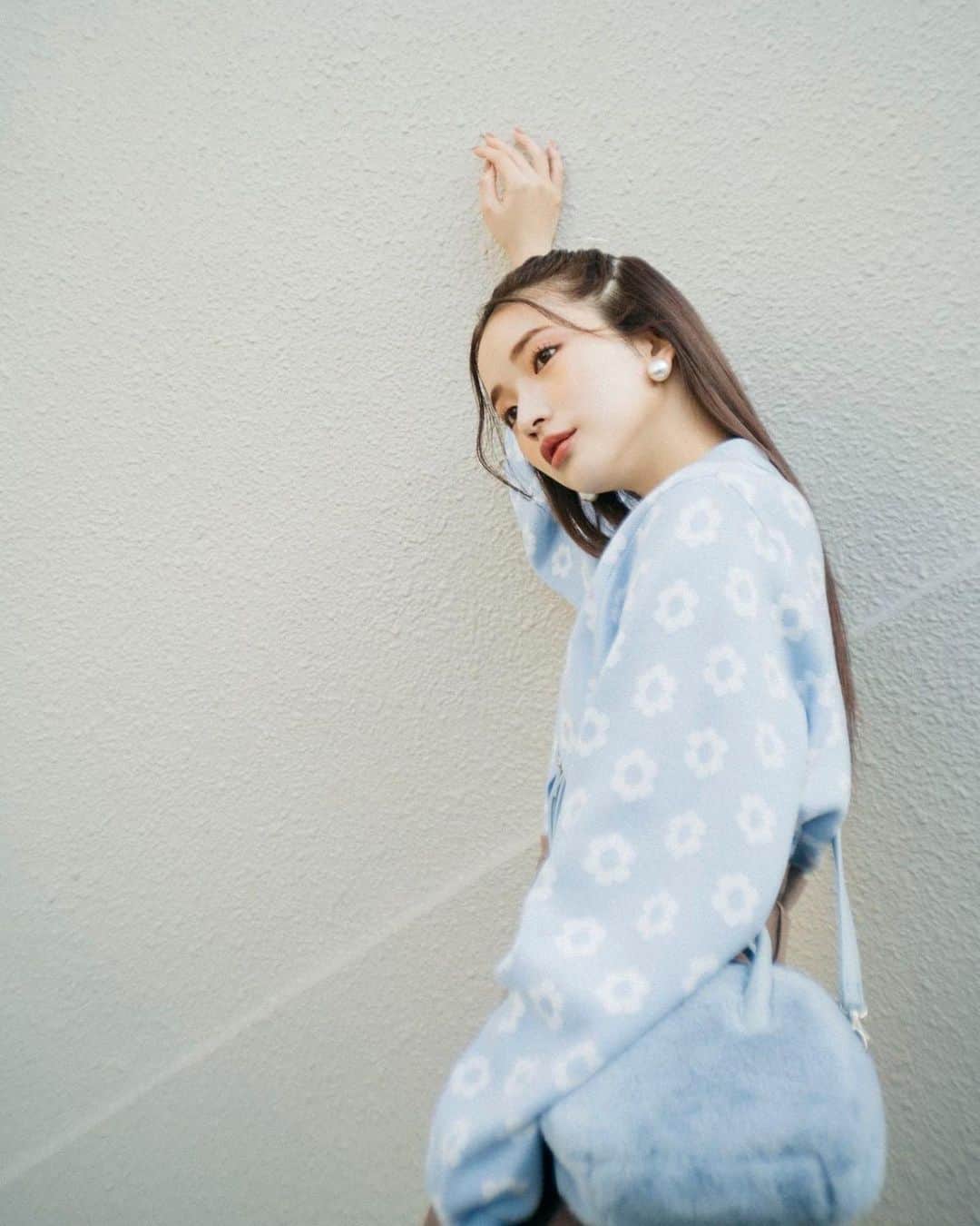 南りほのインスタグラム：「@wego_official 💙🤍」