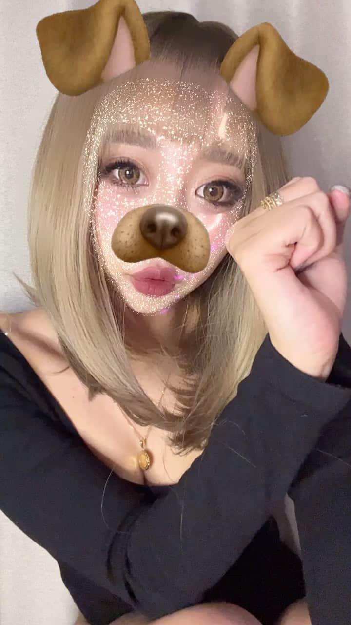 のインスタグラム：「. ﾃｯﾃｯﾃｯﾃｯﾃｰﾃﾃｰ ﾃﾃﾃﾃｯﾃﾃｯﾃﾃｯﾃﾃｰ 🐶🍄 .  #selfie#ootd#ポートレート#黒ギャル引退#ぎゃる#尻トレ #vosサロン#尻トレ女子 #眉アートメイク#カラコン#フェイスフレーミング #ハイトーンカラー #ハイトーンボブ#海外ファッション#awfashion#zara#fashionnova#bershka#handm#shein」