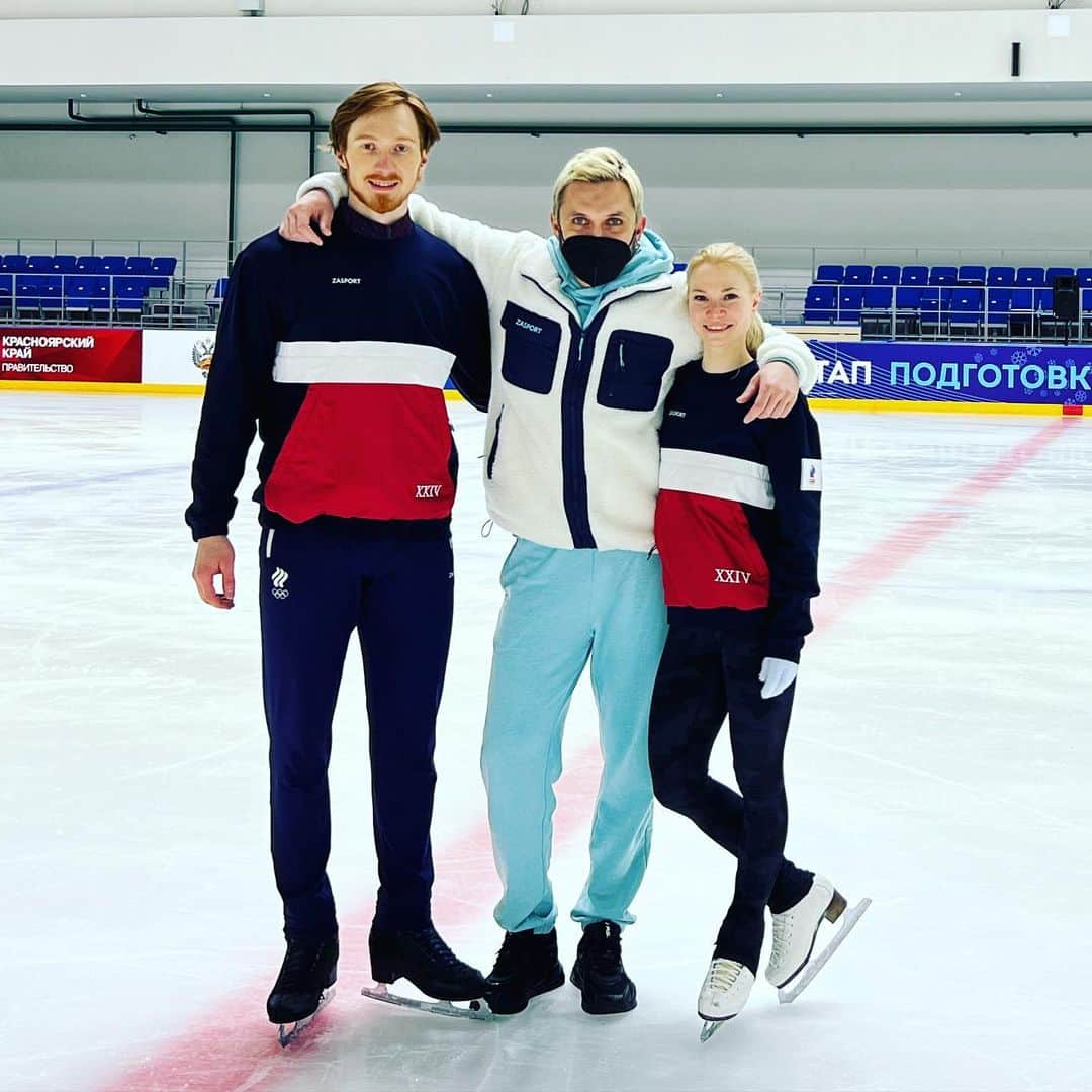 マキシム・トランコフのインスタグラム：「Спасибо, Красноярск! 🧡」