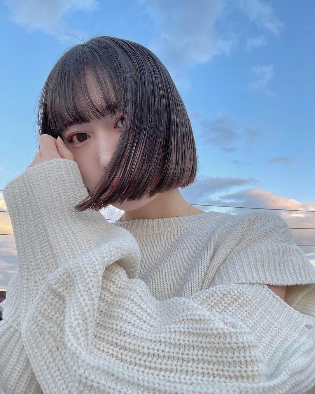 池田愛梨さんのインスタグラム写真 - (池田愛梨Instagram)「腕の部分がスリットになって可愛い☁️」1月31日 21時04分 - aairipppzz