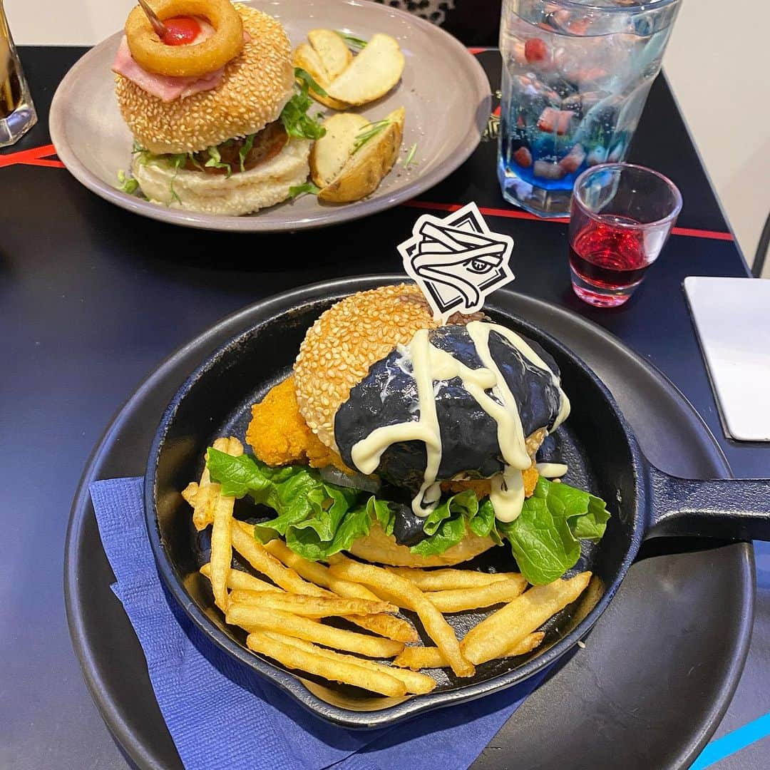 柴田阿弥さんのインスタグラム写真 - (柴田阿弥Instagram)「ㅤㅤㅤㅤㅤㅤㅤㅤㅤㅤㅤㅤㅤ ㅤㅤㅤㅤㅤㅤㅤㅤㅤㅤㅤㅤㅤ ㅤㅤㅤㅤㅤㅤㅤㅤㅤㅤㅤㅤㅤ hamburger🍔🍟❤️ ㅤㅤㅤㅤㅤㅤㅤㅤㅤㅤㅤㅤㅤ ㅤㅤㅤㅤㅤㅤㅤㅤㅤㅤㅤㅤㅤ ㅤㅤㅤㅤㅤㅤㅤㅤㅤㅤㅤㅤㅤ #過去pic #呪術廻戦 #コラボカフェ #呪術廻戦コラボカフェ #呪術廻戦カフェ #コンカフェ #五条悟 #帳 #五条悟メニュー」1月31日 21時40分 - ayashibata0401