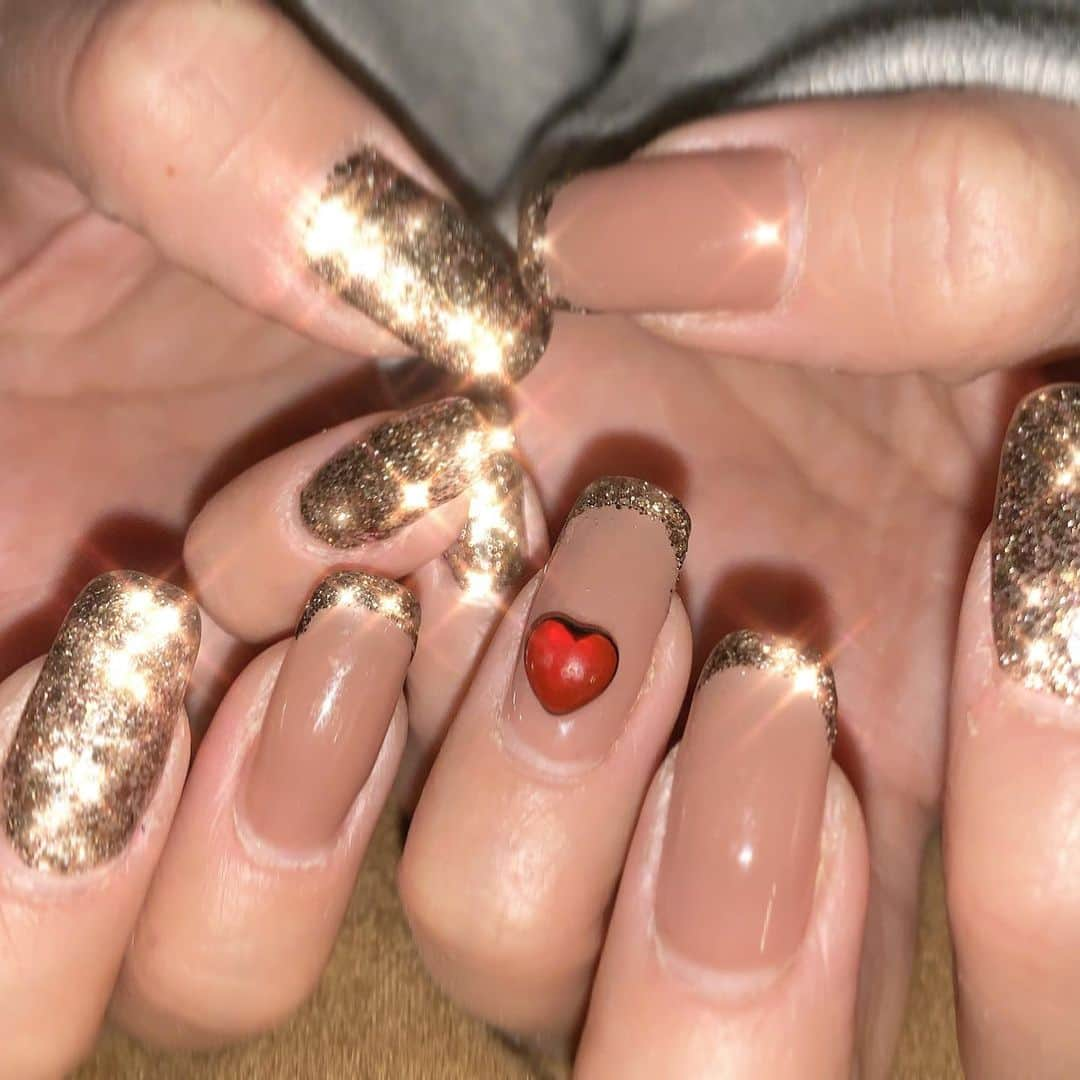 市來杏香さんのインスタグラム写真 - (市來杏香Instagram)「ハッピーバレンタインでしたっ❤️😂 #きょんnailコレクション」2月15日 16時03分 - ichiki_kyoka