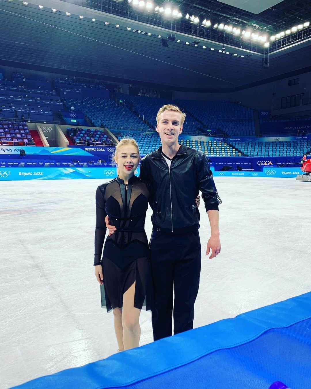 ニール・ブラウンのインスタグラム：「What an incredible two weeks it has been at the Olympics!!  So proud of both our teams!  This year has been full of ups and downs but it culminated in the best of outcomes at this fantastic event!!  Well done #Lithuania and #Finland  🇱🇹🇫🇮」