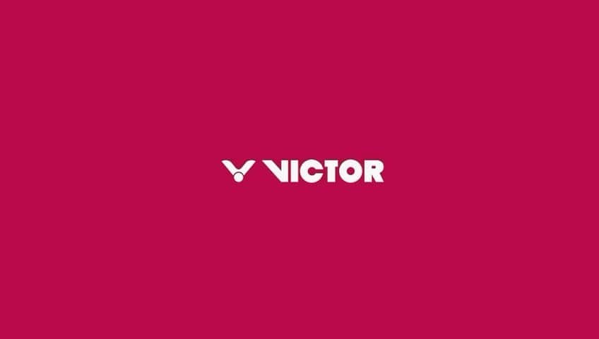 グレイシア・ポリーのインスタグラム：「What about our mandarin? Not bad, right? Hahaha!!  We wish you all happy Chinese New Year 2022!!   @victorsport_official 🧍🏽‍♀️🧍🏽🧍🏽‍♂️」