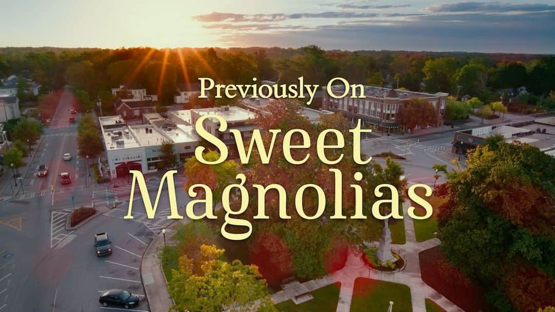 ジョアンナ・ガルシアのインスタグラム：「With season two right around the corner, now’s a great time to catch back up with all that’s been going on in Serenity! . Season Two, this Friday!!! . #SweetMagnolias #SweetMagnoliasSeason2 @netflix @whattowatchonnetflix」