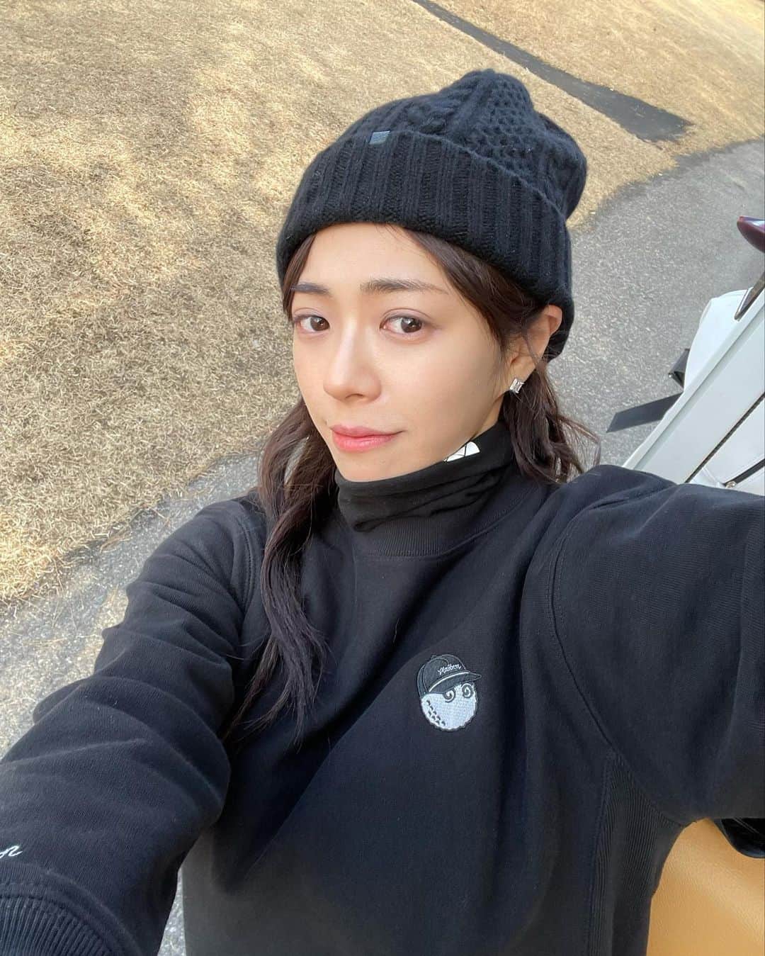 わちみなみのインスタグラム：「かわいいトレーナー⛳️  @malbongolf  @clubhaus.jp   ゴルフウェア色々着てみたいなあ  #ゴルフウェア　#golf #golfwear  #トレーナーコーデ」