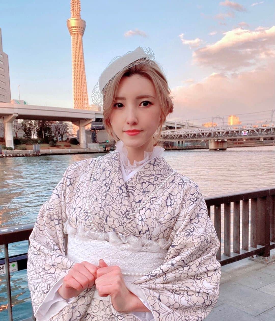 森沢かなのインスタグラム：「🐯🤍 #寒すぎて顔やばい 😂 #新年快乐 #新年快樂」