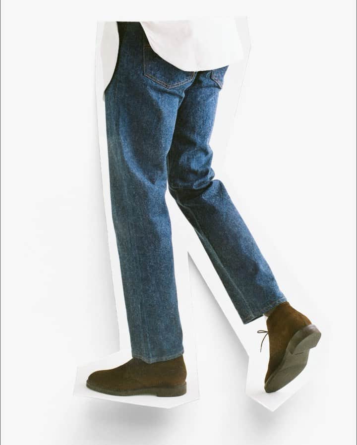 ジョンロブのインスタグラム：「Heywood is a new two-eyelet Chukka boot introduced for Spring | Summer 2022. Crafted on the 0221 last, it is offered in an array of supple suedes in a tonal Ultra Lightweight Rasp sole, matching in harmony with its upper. . #johnlobb @julienthomashamon  @martincole.de  @gauthierborsarello」