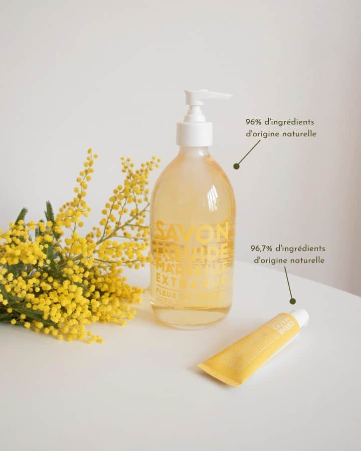カンパニードプロバンスのインスタグラム：「Le mimosa, soleil de nos hivers💛  Quel bonheur cette période, quand le mimosa de Provence est de retour et annonce l’approche du printemps, on savoure sa couleur pétillante et son odeur raffinée !     Pour vous faire patienter jusqu'aux beaux jours, toute la collection EXTRA PUR Fleur de mimosa est à -30% ! ✨  — 🇬🇧 The mimosa, sun of our winters💛  What happiness this period, when the mimosa of Provence is back and announces the approach of spring, we enjoy its sparkling color and its refined smell!     To make you wait until the beautiful days, the whole EXTRA PUR Mimosa Flower collection is 30% off! ✨」