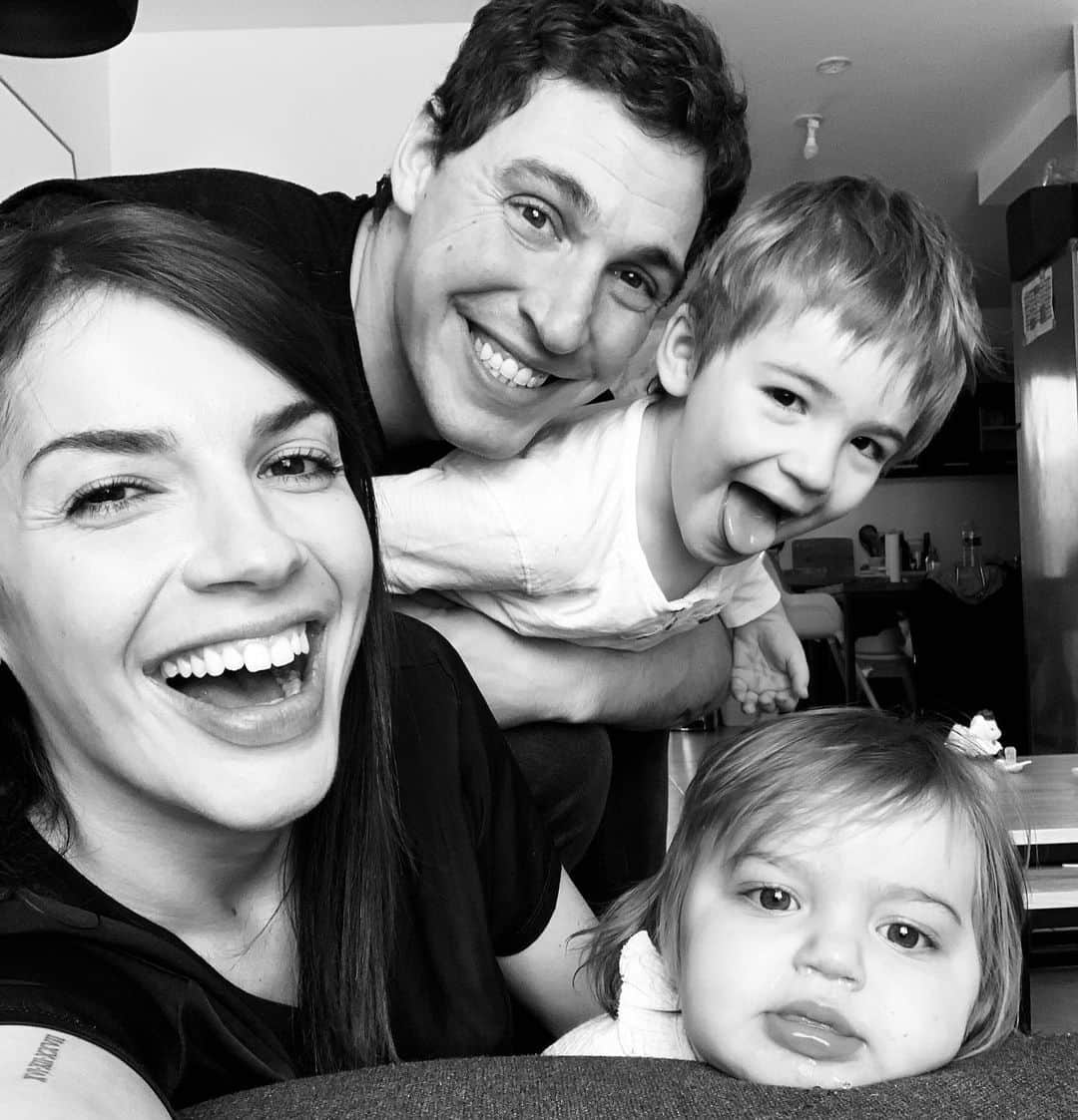 ブリュノ・マッソのインスタグラム：「Beaucoup de travail mais tellement heureux de retrouver mes amours❤️#love #lovemylife #family」