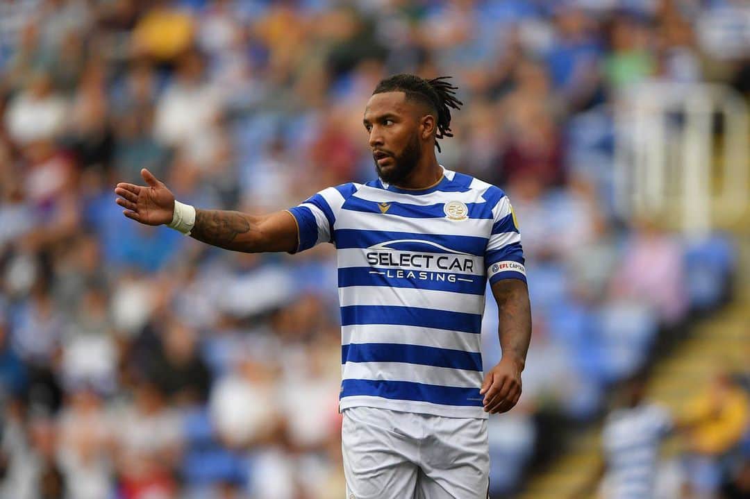 リアム・ムーアのインスタグラム：「@readingfc I just want to say thank you. Thank you to all the good people I have met along the way over my last 6 years or so at the club. Also a huge thank you for the support, it helps the team more than you could imagine. Obviously I’m hurt and disappointed by some of the things said and done over the last couple of weeks but I have too much respect for the club to speak against it. The messages from the staff and players speaks volumes for me. I personally just hope and pray the issues behind closed doors can be resolved asap and the boys can get up the table. It’s been a pleasure playing and captaining the club. Thank you #urzzz」