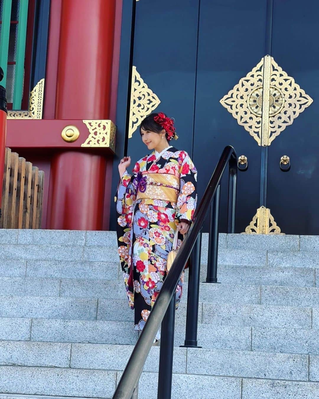 琴井ありささんのインスタグラム写真 - (琴井ありさInstagram)「珍しくマネがオフショット沢山撮ってくれました📸👘笑  #振袖 #振り袖 #浅草 #asakusa  #tokyograffiti  #tokyofashion  #tokyo #スカイツリー #tokyoskytree  #着物 #kimono  #furisode  #japaneseculture  #japanese」2月2日 17時20分 - arisa_kotoi